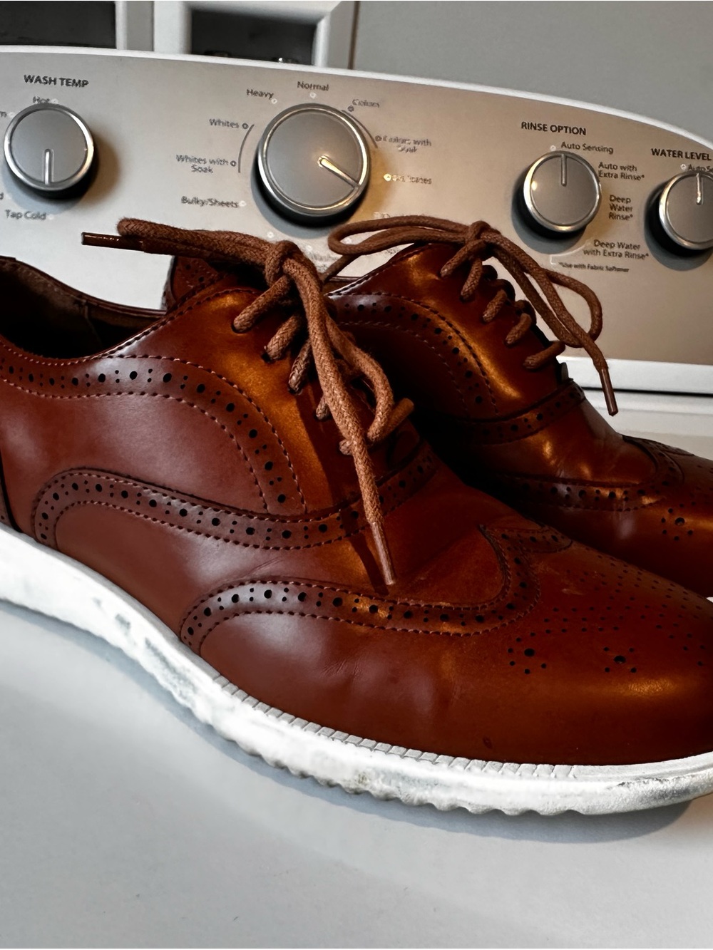 Reaction Kenneth Cole Men’s Brown Leather Wingtip Derby Shoes
